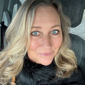 Meet your Posher, Gillian